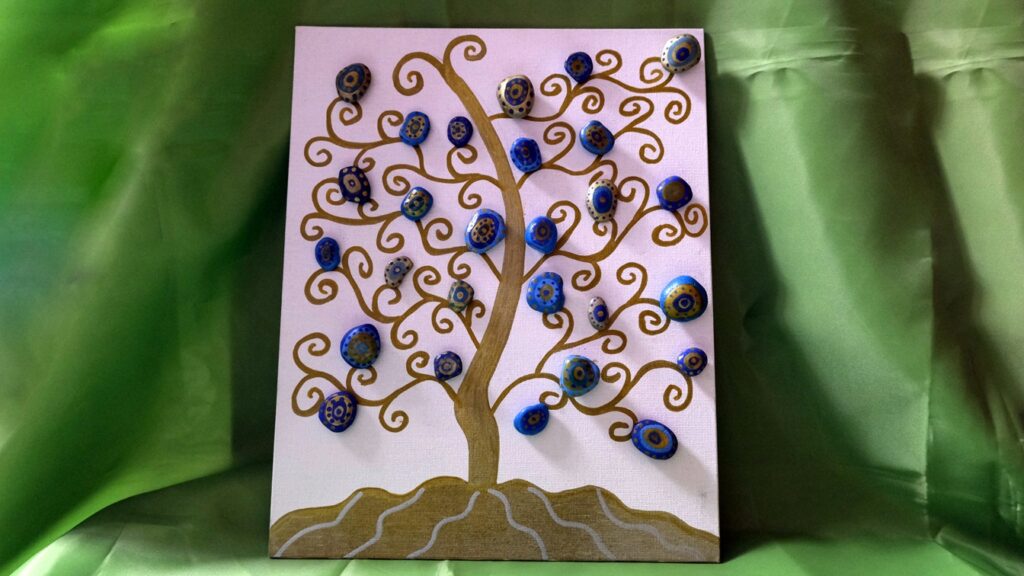 albero della vita sassi dipinti